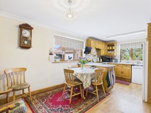 Breakfast Kitchen- click for photo gallery